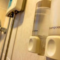 Двухместный (Стандартный двухместный номер с 1 кроватью и балконом) хостела Sino Inn Phuket Hotel, Пхукет