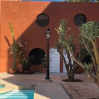 Сьюит (Полулюкс, вид на бассейн) отеля The Moroccans Private Suites, Марракеш