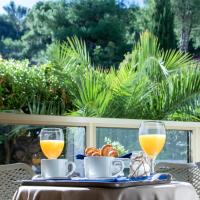 Двухместный (Стандартный двухместный номер c 1 кроватью или 2 отдельными кроватями и балконом) отеля Hotel Vis, Дубровник