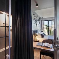 Двухместный (Номер «Премиум» с ограниченным видом на город) отеля Heritage Hill Hotel, Афины