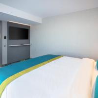 Сьюит (Люкс с кроватью размера «king-size» - Для некурящих) отеля Holiday Inn - Villingen - Schwenningen, an IHG Hotel, Штутгарт