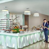 Двухместный (Executive Twin Room with Premier Lounge Access) отеля Novotel Saigon Centre, Хошимин