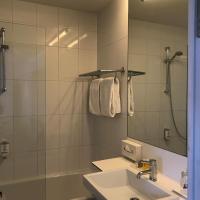 Трехместный (Трехместный номер с окном) отеля Parkhotel Hall in Tirol, Инсбрук