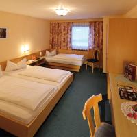 Трехместный (Трехместный номер) гостевого дома Landgasthof Jagerwirt, Инсбрук