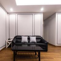 Сьюит (Люкс «Премьер» с 2 спальнями) отеля Boss Residence, Бангкок