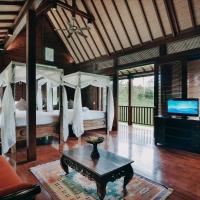 Номер (Teakwood House Two-Bedroom) виллы BeingSattvaa Retreat Villa, Убуд