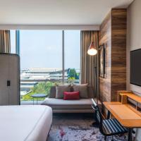 Двухместный (Номер «Swiss Advantage» с кроватью размера «king-size») отеля Swissôtel Jakarta PIK Avenue, Джакарта