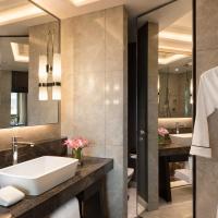 Двухместный (Номер «Премьер» с кроватью размера «king-size», 1 бесплатный комплексный ужин за весь период проживания) отеля Siam Kempinski Hotel Bangkok, Бангкок