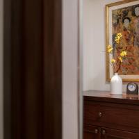 Двухместный (Executive Deluxe double or twin with city view) отеля The Q Boutique Hotel, Ханой