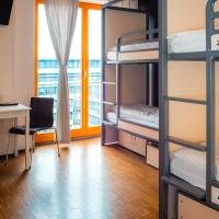 Номер (Private Room with External Private Bathroom (8 Adults)) отеля Baxpax Downtown Hostel/Hotel, Берлин