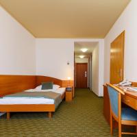 Одноместный (Стандартный одноместный номер, предоставляется оздоровительный пакет спа-услуг) отеля Thermal, Карловы Вары