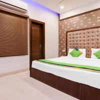 Двухместный ([Sanitized] Superior Double Room) отеля Treebo Trend Hotel PVRX, Amritsar, Амритсар