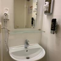 Двухместный (Небольшой двухместный номер с 1 кроватью и собственной ванной комнатой - Без окон) отеля Budget Dam Hotel, Амстердам