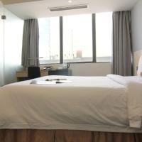 Двухместный (Eco-Stay Package - Superior Queen Room) отеля Pacific Express Hotel Central Market Kuala Lumpur, Куала-Лумпур