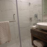 Двухместный (Двухместный номер «Премиум» с 1 кроватью) отеля Hotel Taj Princess, Нью-Дели