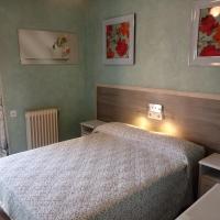 Двухместный (Номер Делюкс с кроватью размера «queen-size») гостевого дома Hostal Welcome2 Alcázar, Мадрид