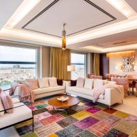 Сьюит (Дипломатический люкс) отеля Crowne Plaza Muscat OCEC, Маскат