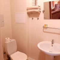 Двухместный (Улучшенный двухместный номер с 1 кроватью, балконом и собственной ванной комнатой) отеля Garni ASAS, Мост (Устецкий край)