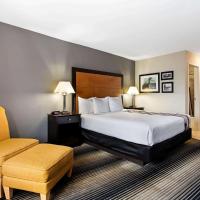 Сьюит (Люкс с кроватью размера «king-size») отеля Best Western Plus Hyde Park Chicago Hotel, Чикаго