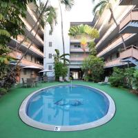 Апартаменты (Апартаменты) апартаментов Hawaiian King 501 Studio, Pool and BBQ Grill, Sleeps 4, Гонолулу