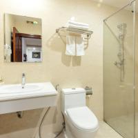 Двухместный (Улучшенный двухместный номер с 1 кроватью) отеля Paris Nha Trang Hotel, Нячанг