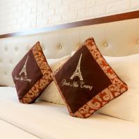 Двухместный (Двухместный номер Делюкс с 1 кроватью и видом на город) отеля Paris Nha Trang Hotel, Нячанг