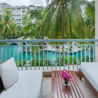 Двухместный (Номер «Гранд» Family с кроватью размера «king-size» (для 3 взрослых)) курортного отеля Huayu Resort & Spa Yalong Bay Sanya, Санья