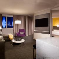Сьюит (Люкс «Регентский» с 1 кроватью размера «king-size») отеля Hyatt Regency Los Angeles International Airport, Лос-Анджелес