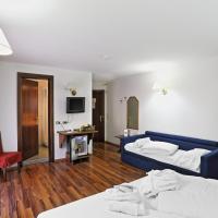 Трехместный (Трехместный номер) отеля Hotel Baita Clementi, Бормио