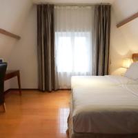 Семейный (Семейный номер Делюкс (для 5 человек)) отеля Chasse Hotel, Амстердам