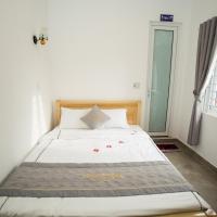 Двухместный (Номер с кроватью размера "king-size" и видом на сад) семейного отеля Shark Homestay, Хюэ