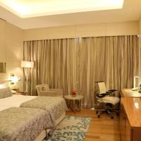 Двухместный (Superior Twin Room with confirmed upgrade to Deluxe Room,20% discount on food & Soft Beverages) отеля Taj City Centre Gurugram, Гургаон