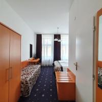 Трехместный (Стандартный трехместный номер) отеля Máchova, Прага