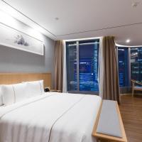 Двухместный (Номер Делюкс с кроватью размера «queen-size») отеля Hlife Hotel Guangzhou, Гуанчжоу