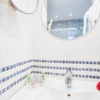 Двухместный (Классический двухместный номер с 1 кроватью или 2 отдельными кроватями) отеля Hôtel Pavillon Bastille, Париж