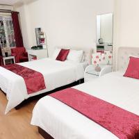 Двухместный (Двухместный номер Делюкс с 1 кроватью или 2 отдельными кроватями, вид на город) отеля Heart Hotel, Ханой