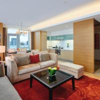 Сьюит (1 King And 2 Single 2 Bedroom Suite Balcony) отеля Fraser Suites Chengdu, Чэнду