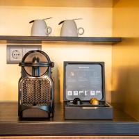 Четырехместный (Четырехместный номер) отеля Hampshire Hotel - Rembrandt Square Amsterdam, Амстердам