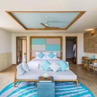 Двухместный (Fusion King Suite with Partial Sea View) отеля Fusion Suites Vung Tau, Вунгтау