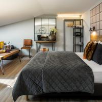 Сьюит (Полулюкс) апарт-отеля Art & Garden Residence, Краков