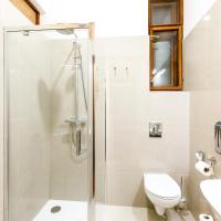 Двухместный (Двухместный номер с двуспальной кроватью и дополнительной кроватью) отеля Hotel Bankov Košice, Кошице (Кошице-Околье)