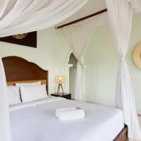 Двухместный (Улучшенный двухместный номер с 1 кроватью) отеля Outpost Ubud Coliving Suites, Убуд