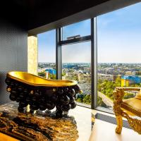 Апартаменты (Президентские апартаменты с ванной) апартаментов 46th Floor Penthouse in Sky Tower, Вроцлав