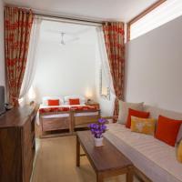 Двухместный (Standard Double Room with Free 24 hours Check-in & Check-out) виллы Sri Sharavi Beach Villas & Spa, Мирисса