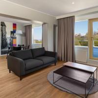 Сьюит (Люкс «Гранд») отеля Park Inn by Radisson Meriton Conference & Spa Hote, Таллин