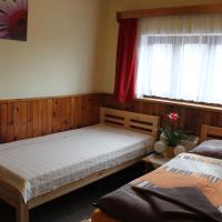 Трехместный (Трехместный номер с основными удобствами) гостевого дома Chaloupka, Прага