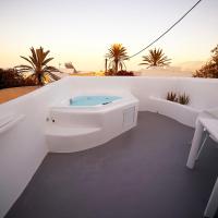 Сьюит (Люкс с гидромассажной ванной) отеля Eternity Suites Santorini, Тира