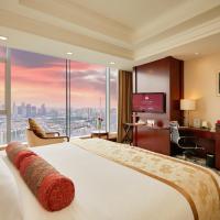 Двухместный (Улучшенный номер с кроватью размера "king-size" с видом на реку) отеля Soluxe Hotel Guangzhou, Гуанчжоу