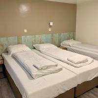 Трехместный (Трехместный номер) отеля Hotel Damrak Inn, Амстердам