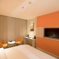 Двухместный (Классический номер с кроватью размера «queen-size») отеля Beijing Saga Hotel, Пекин